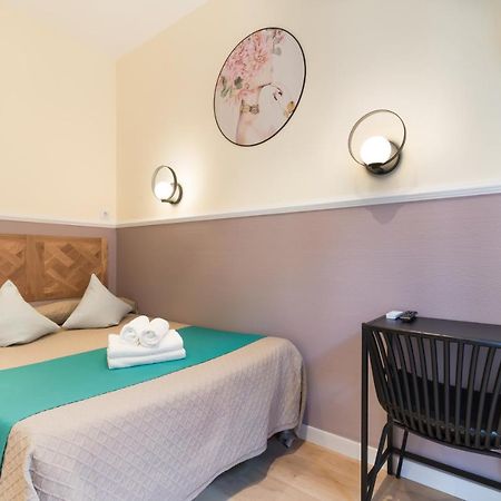 Hostal Evoke Madrid Exteriör bild