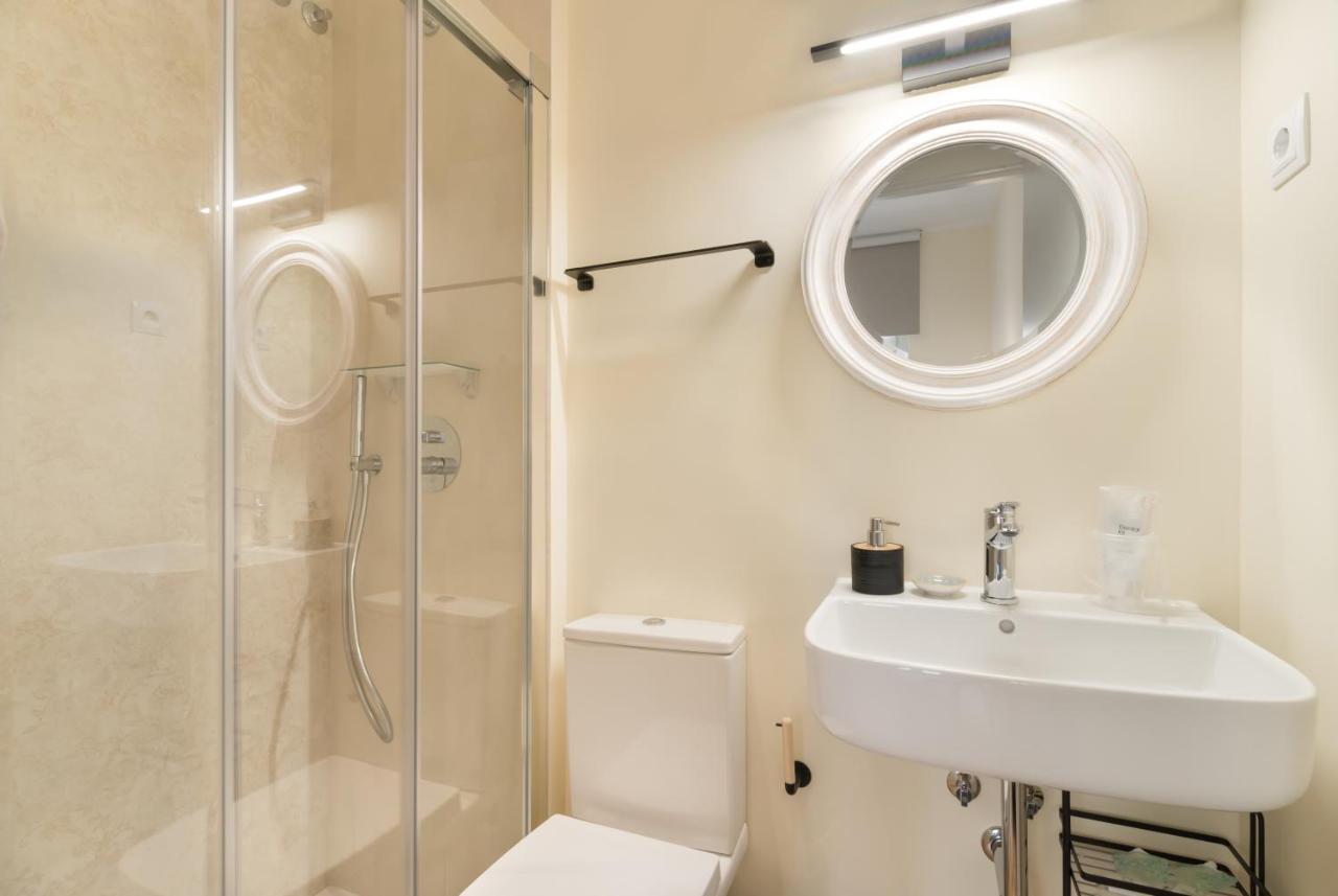 Hostal Evoke Madrid Exteriör bild