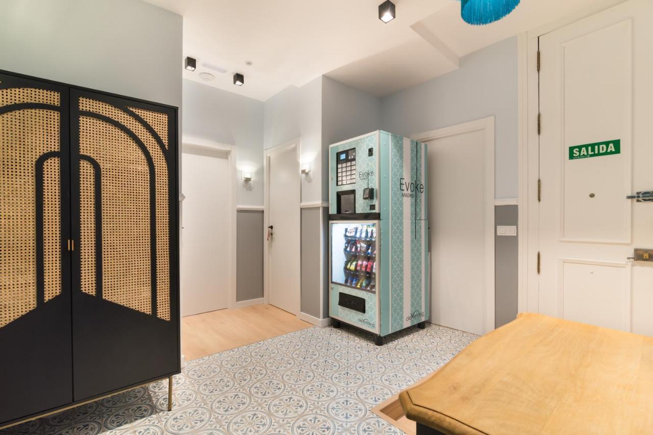 Hostal Evoke Madrid Exteriör bild