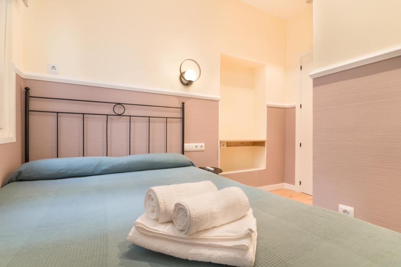 Hostal Evoke Madrid Exteriör bild