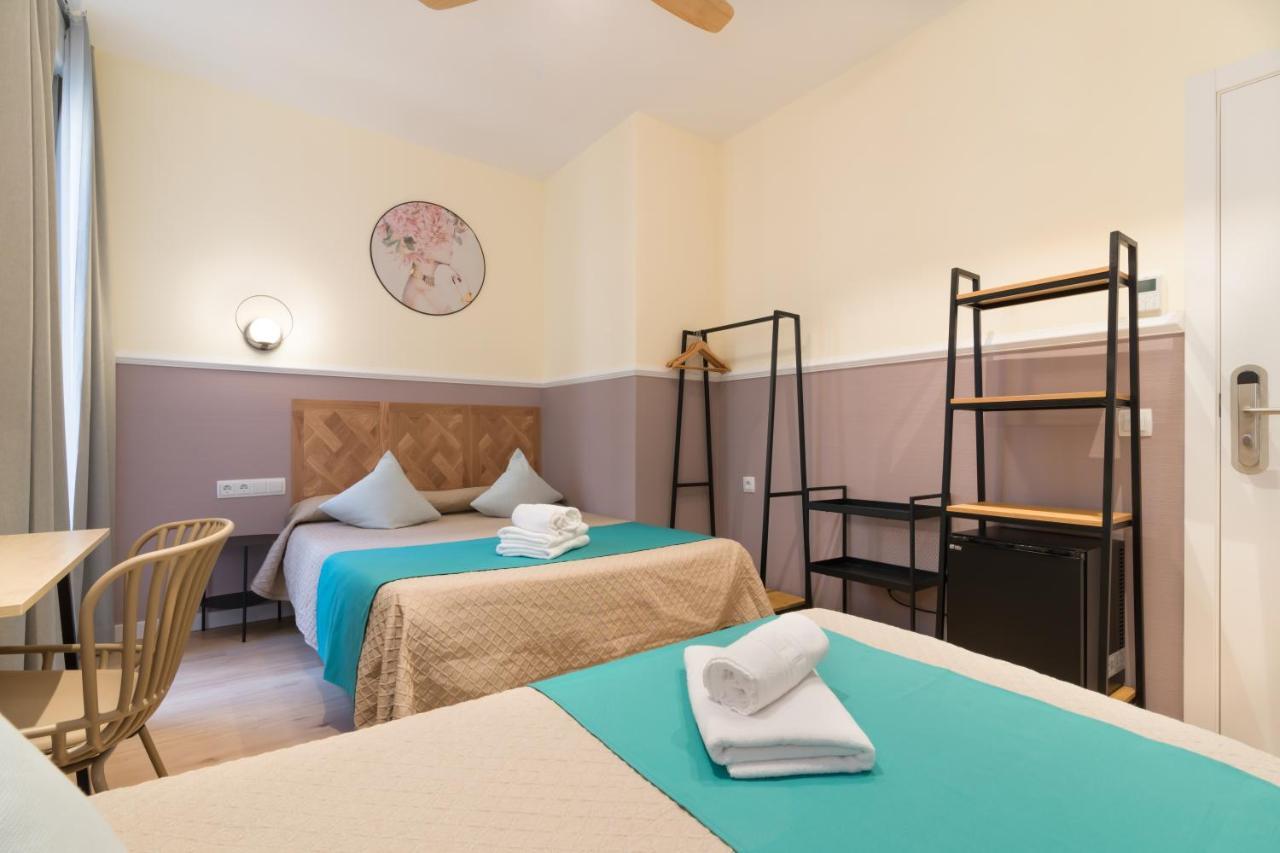 Hostal Evoke Madrid Exteriör bild