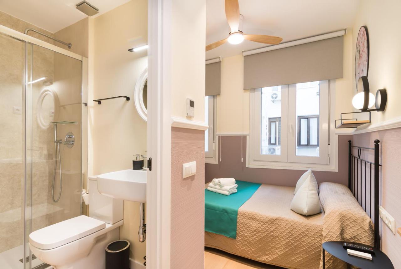 Hostal Evoke Madrid Exteriör bild
