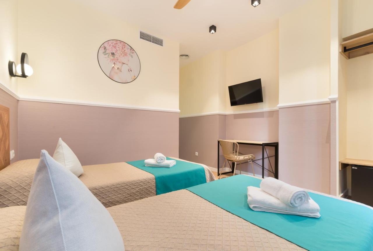 Hostal Evoke Madrid Exteriör bild