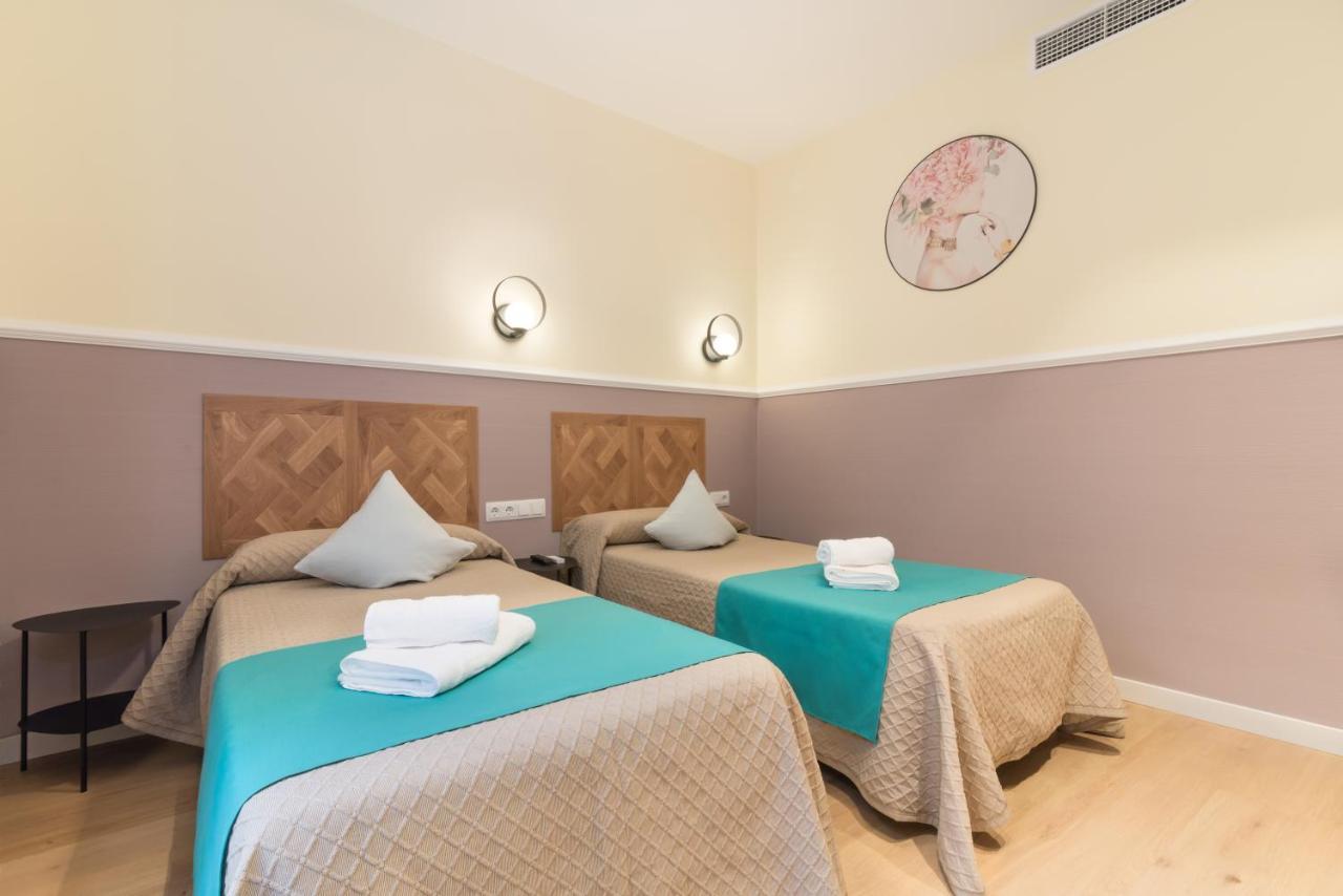 Hostal Evoke Madrid Exteriör bild