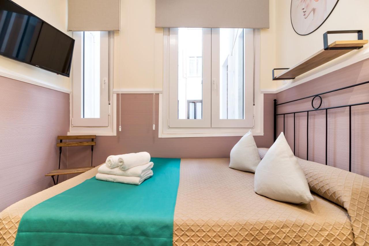 Hostal Evoke Madrid Exteriör bild