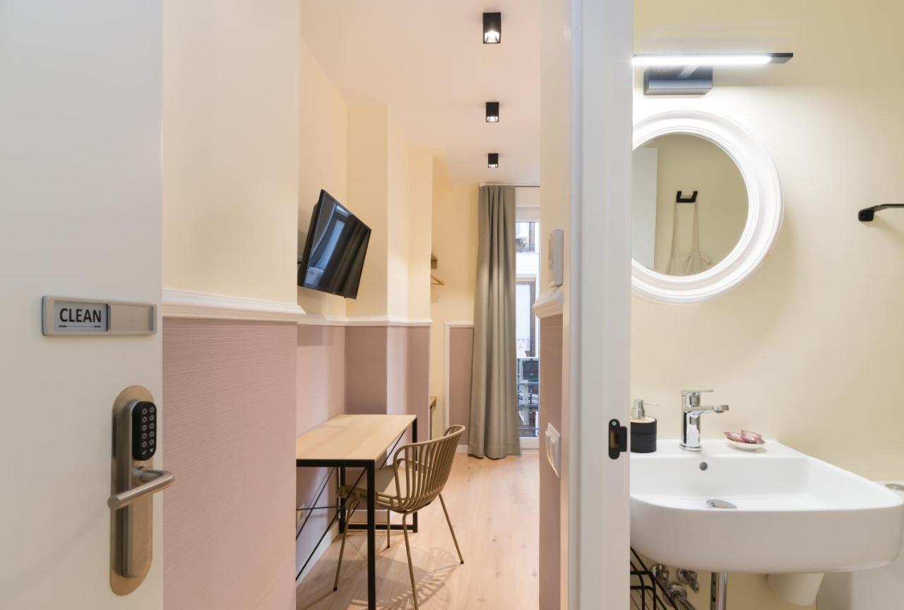 Hostal Evoke Madrid Exteriör bild