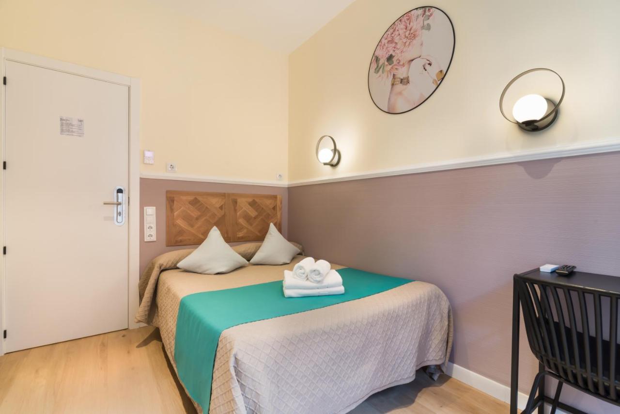 Hostal Evoke Madrid Exteriör bild