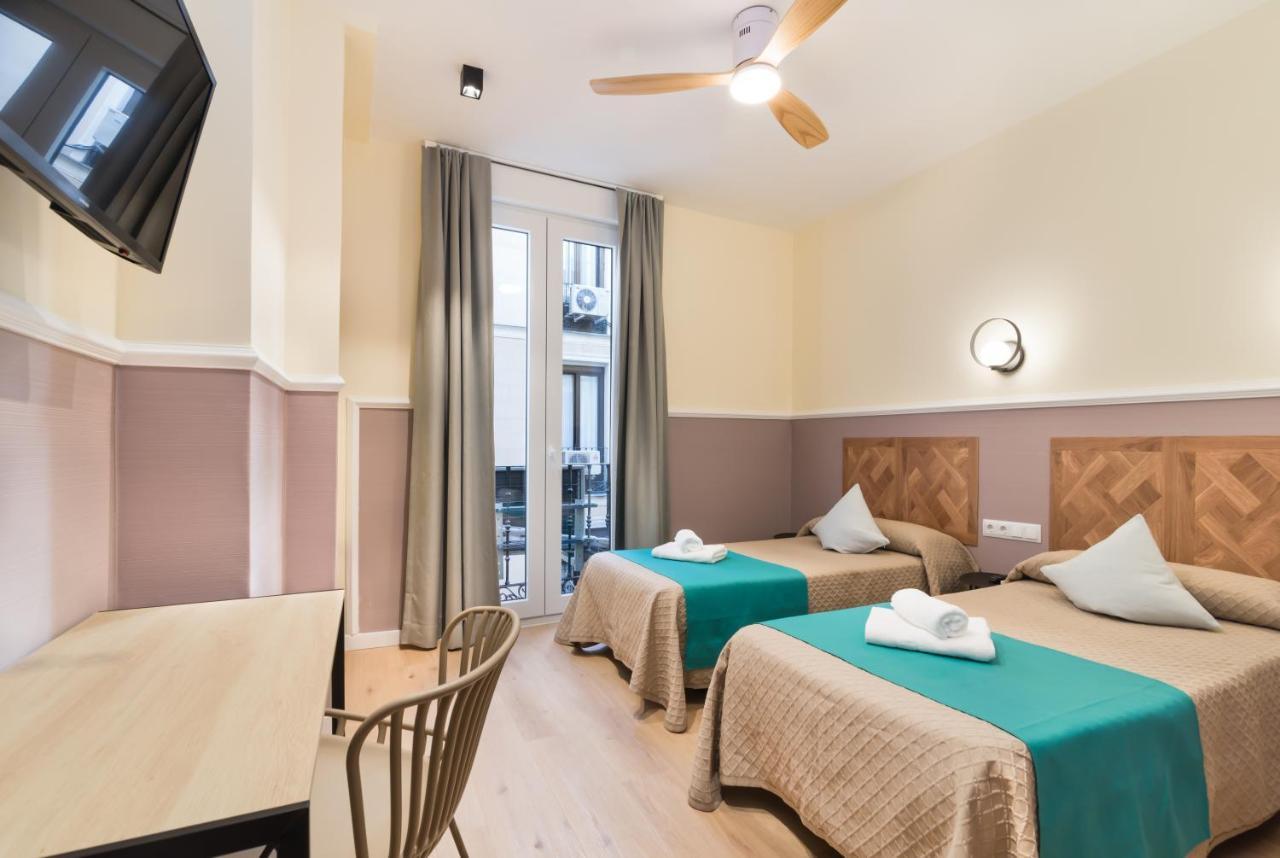 Hostal Evoke Madrid Exteriör bild